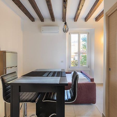 Superb Loft NavigliComfy&Relax Apartment มิลาน ภายนอก รูปภาพ